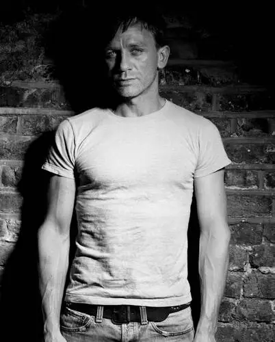 Daniel Craig Wall Poster picture 133386