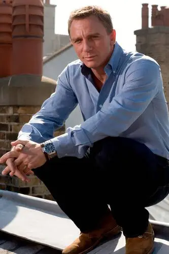 Daniel Craig Women's Colored  Long Sleeve T-Shirt - idPoster.com