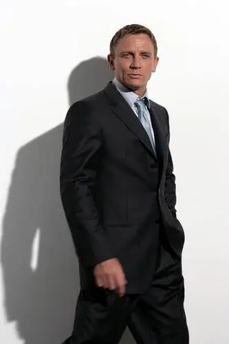 Daniel Craig Men's Colored Hoodie - idPoster.com