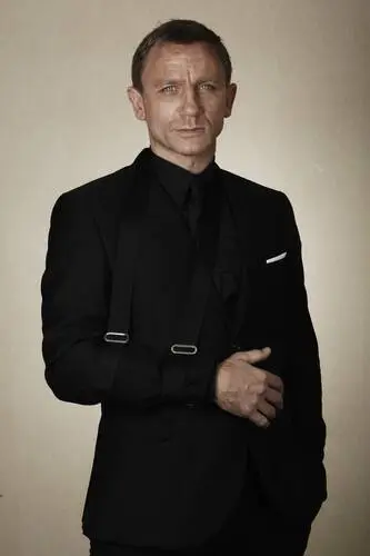 Daniel Craig Wall Poster picture 510835