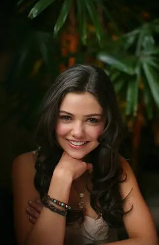 Danielle Campbell White Tank-Top - idPoster.com