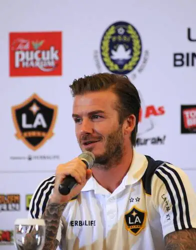 David Beckham White T-Shirt - idPoster.com