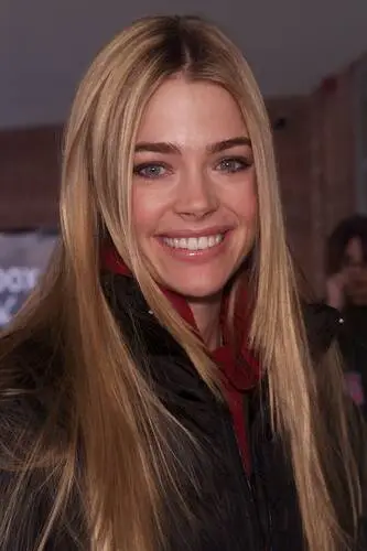 Denise Richards Wall Poster picture 608343