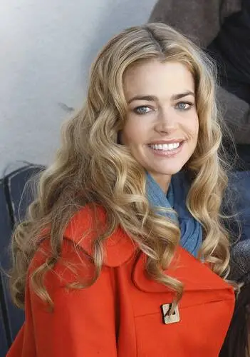 Denise Richards Wall Poster picture 608411