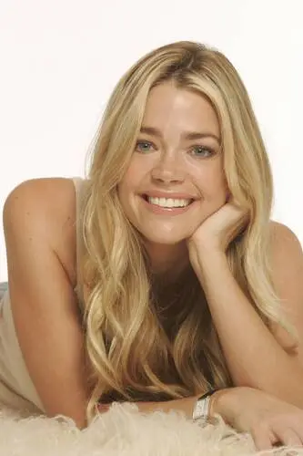 Denise Richards Wall Poster picture 608480