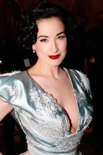 Dita Von Teese Computer MousePad picture 68754