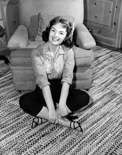 Donna Reed Wall Poster picture 930968