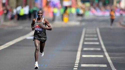 Eliud Kipchoge Wall Poster picture 896399