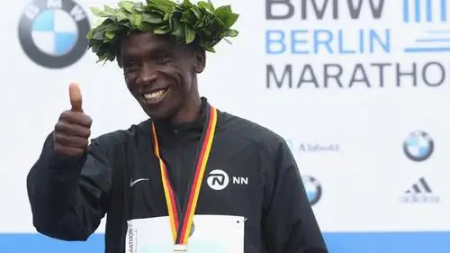 Eliud Kipchoge Wall Poster picture 896423