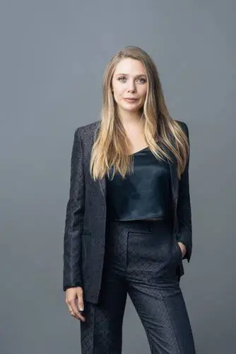 Elizabeth Olsen Women's Colored  Long Sleeve T-Shirt - idPoster.com
