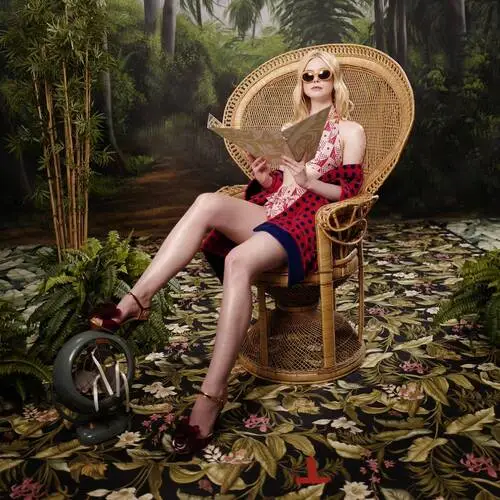 Elle Fanning Wall Poster picture 681125