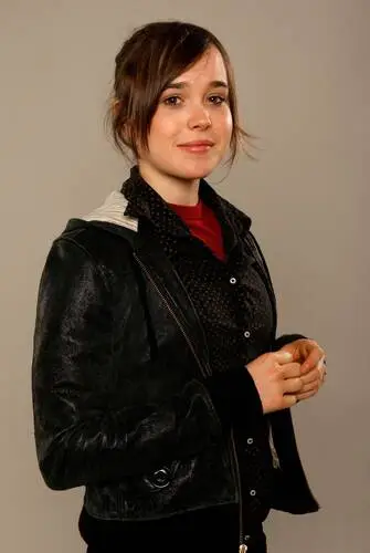 Ellen Page Computer MousePad picture 614667