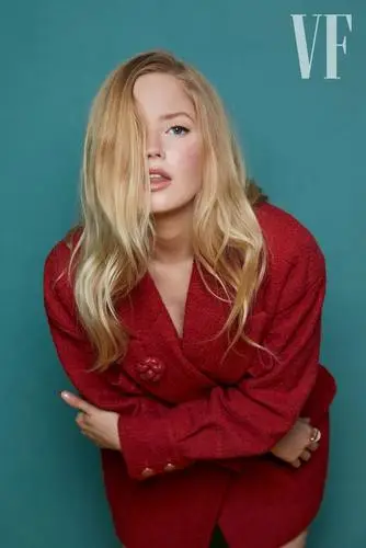 Ellie Bamber Wall Poster picture 1047813