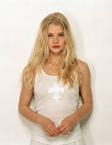 Emilie de Ravin White Tank-Top - idPoster.com