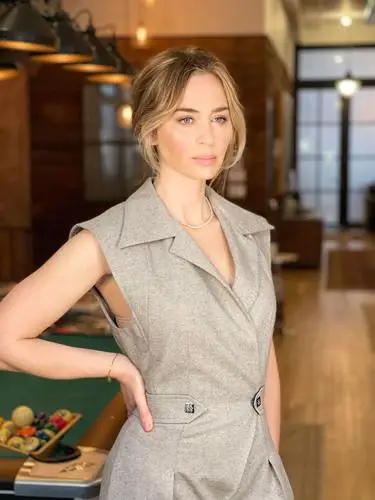 Emily Blunt Jigsaw Puzzle picture 19729