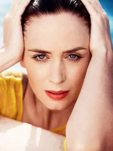 Emily Blunt Wall Poster picture 353798