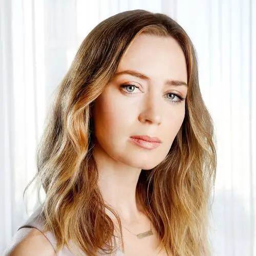 Emily Blunt Wall Poster picture 615761