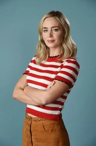 Emily Blunt Computer MousePad picture 828804