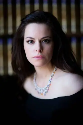 Emily Hampshire Wall Poster picture 602264