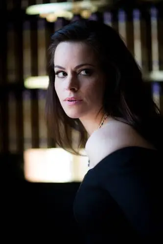 Emily Hampshire Wall Poster picture 602267