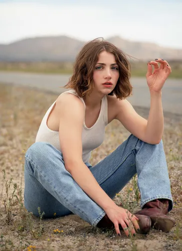 Emily Rudd Jigsaw Puzzle picture 1148922