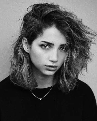 Emily Rudd Wall Poster picture 602372