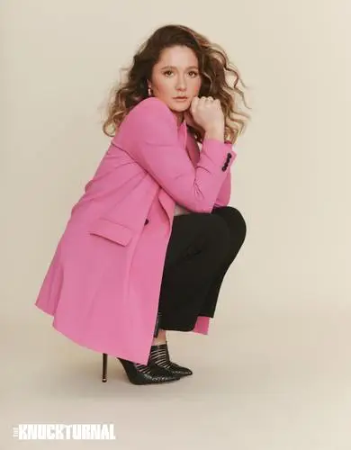 Emma Kenney Women's Colored Hoodie - idPoster.com