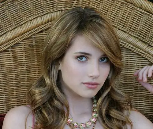 Emma Roberts Computer MousePad picture 617057