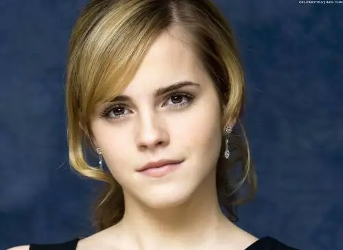 Emma Watson White T-Shirt - idPoster.com