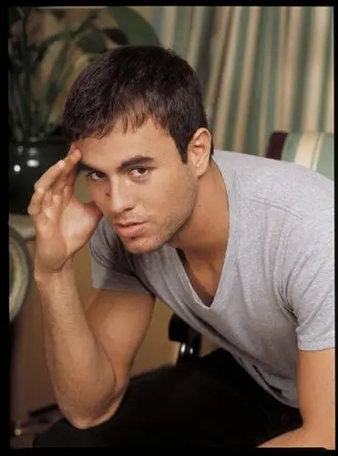 Enrique Iglesias Wall Poster picture 485440