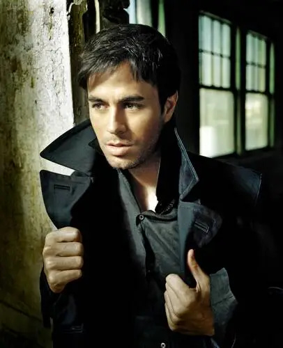 Enrique Iglesias Wall Poster picture 527211