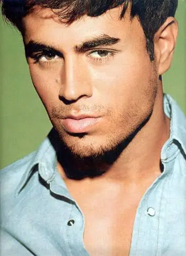 Enrique Iglesias Wall Poster picture 7016
