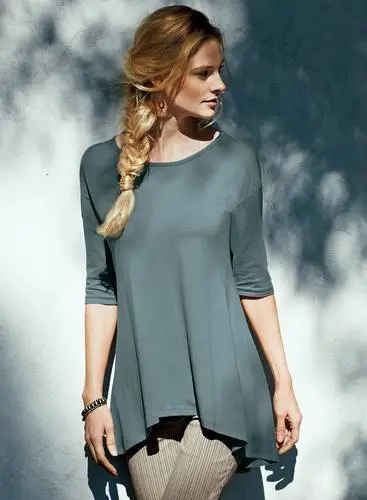 Fabiana Semprebom Women's Colored  Long Sleeve T-Shirt - idPoster.com