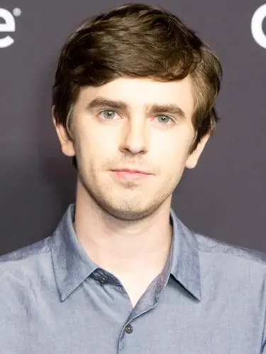 Freddie Highmore Computer MousePad picture 892070