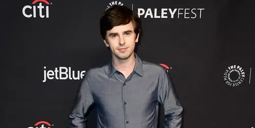 Freddie Highmore Wall Poster picture 892095