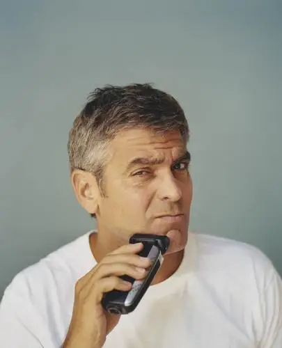 George Clooney White T-Shirt - idPoster.com