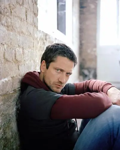 Gerard Butler Jigsaw Puzzle picture 486946