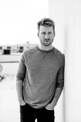 Glen Powell Wall Poster picture 1006508