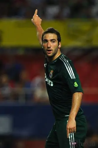 Gonzalo Higuain Wall Poster picture 286098