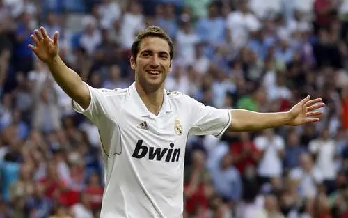 Gonzalo Higuain Wall Poster picture 286113