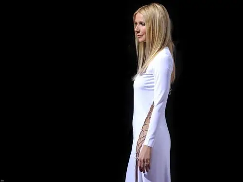 Gwyneth Paltrow Computer MousePad picture 137035
