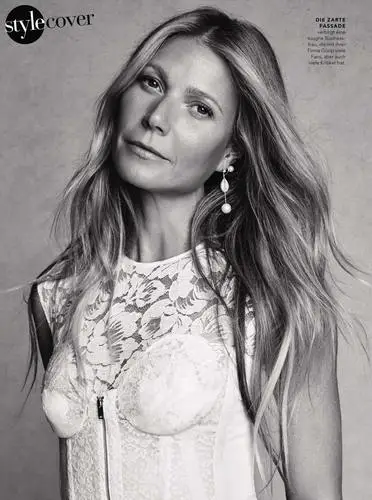 Gwyneth Paltrow Computer MousePad picture 885909