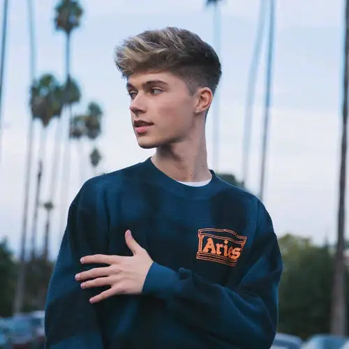HRVY Jigsaw Puzzle picture 923953