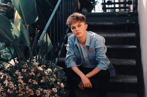 HRVY Computer MousePad picture 923956