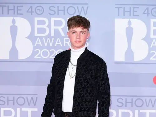 HRVY Jigsaw Puzzle picture 923959