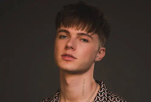 HRVY Jigsaw Puzzle picture 924032