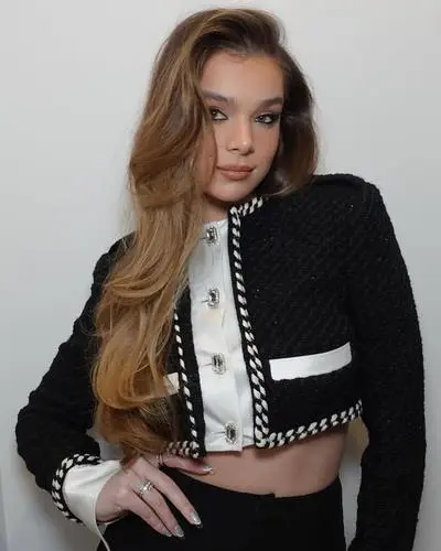 Hailee Steinfeld Jigsaw Puzzle picture 1049717