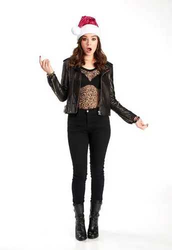 Hailee Steinfeld Jigsaw Puzzle picture 311401