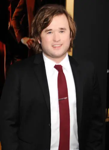 Haley Joel Osment Wall Poster picture 892139
