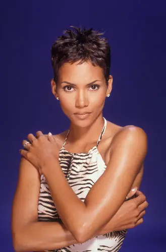 Halle Berry Computer MousePad picture 203955